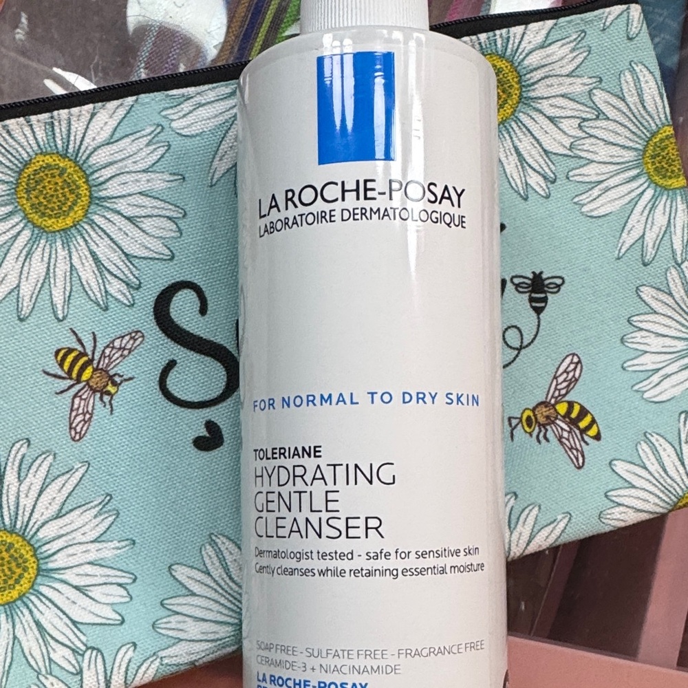 La Roche-Posay Toleriane Hydrating Gentle Cleanser - White